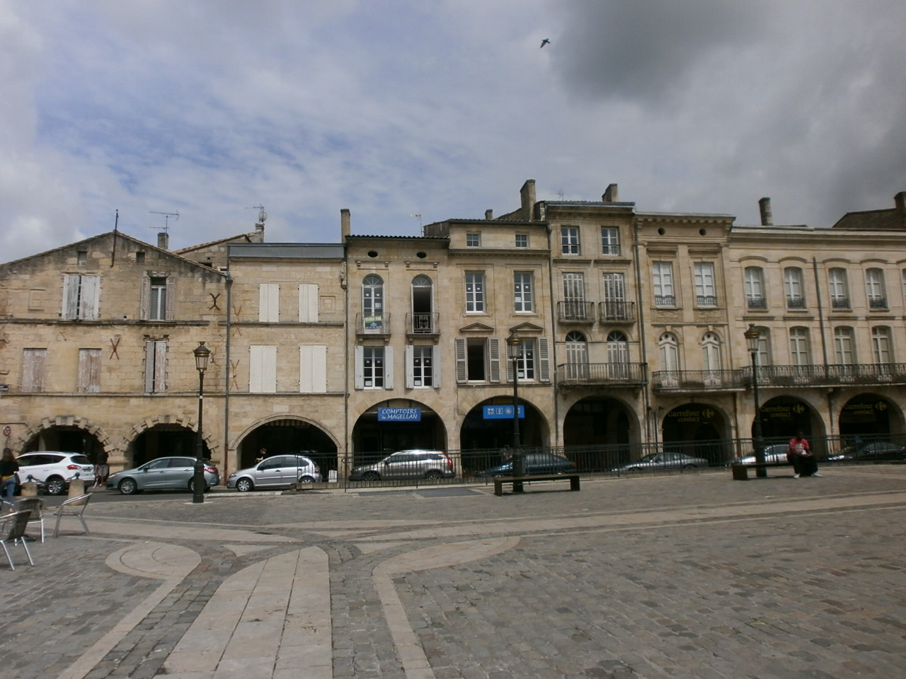 location LIBOURNE PLACE DE LA MAIRIE APPT T3
